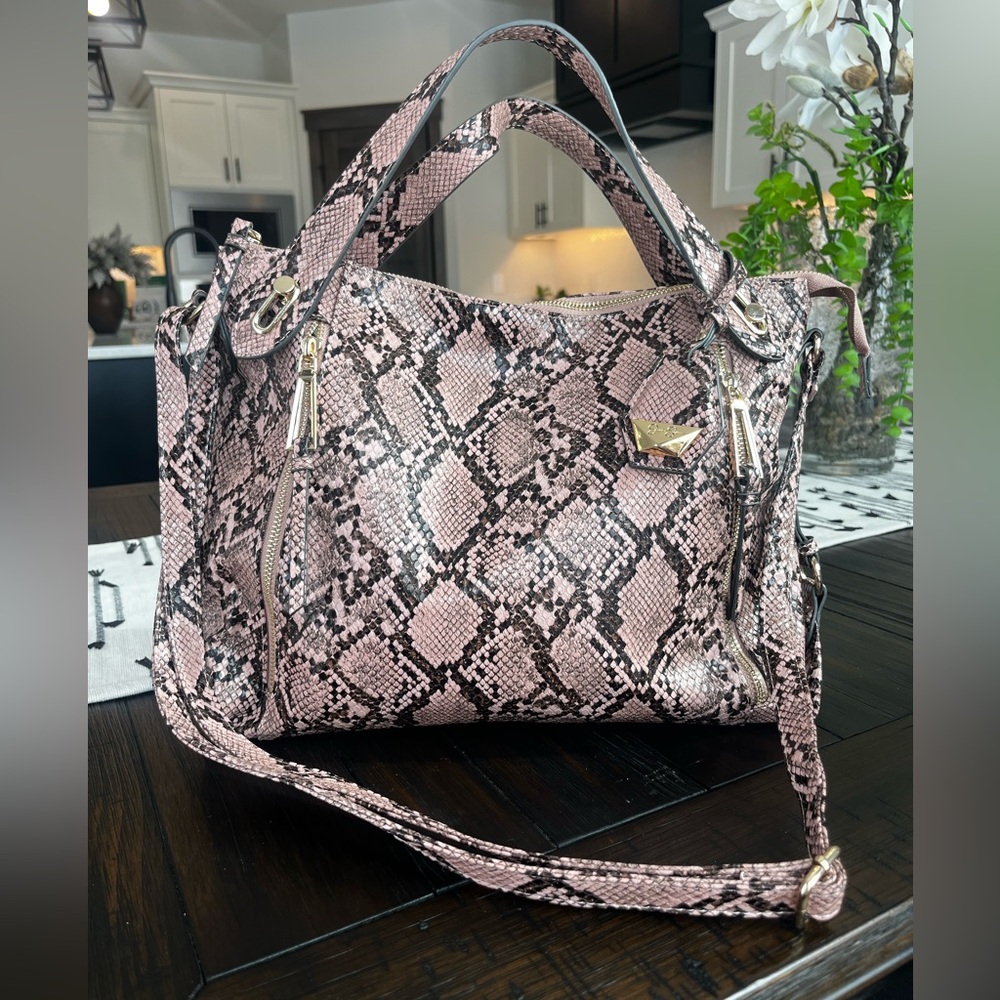 NWOT! JESSICA SIMPSON’s Roxanne Satchel in Rose Python